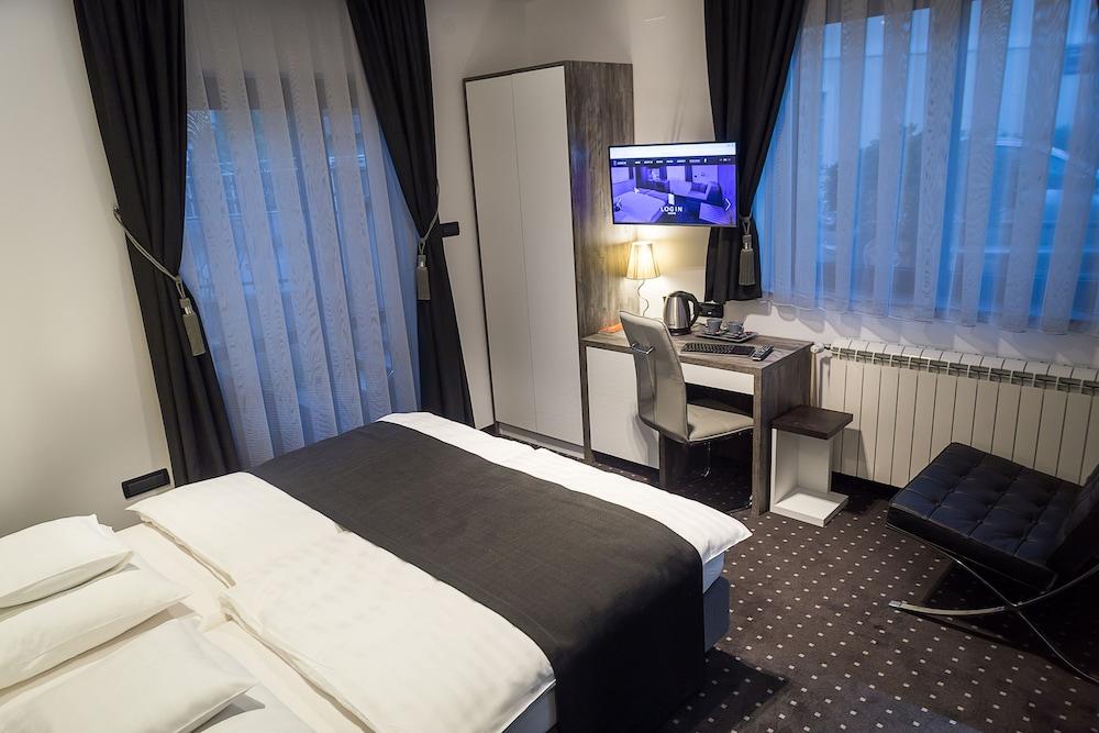 Log In Rooms Záhřeb Exteriér fotografie