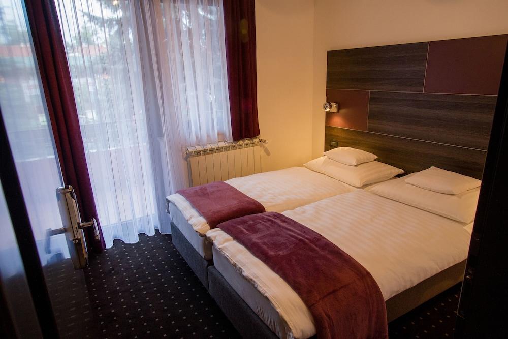 Log In Rooms Záhřeb Exteriér fotografie